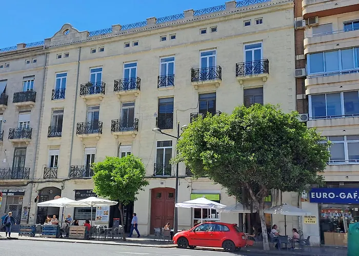 120 Sqm Loft-Style Apartment Beach Royal Marina